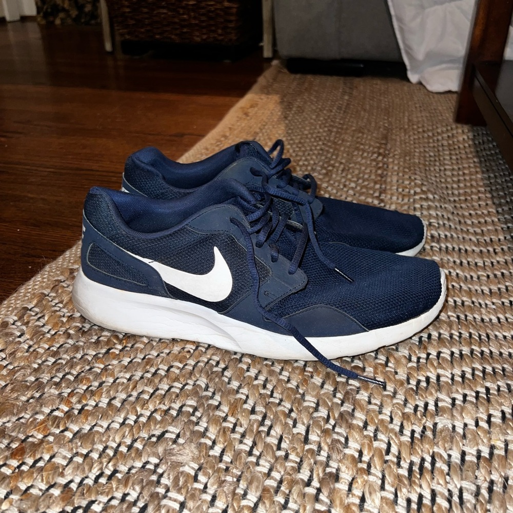 Nike Roshe size 12 mens navy blue - good condition